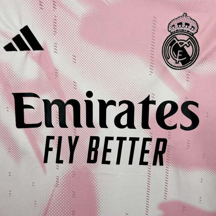 Maillot Réal Madrid concept 2025