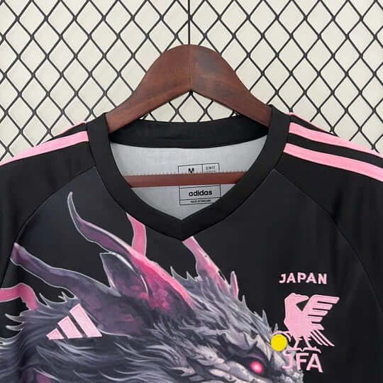 Maillot Japon saison 2023-2024 édition spéciale dragon noir et rose
