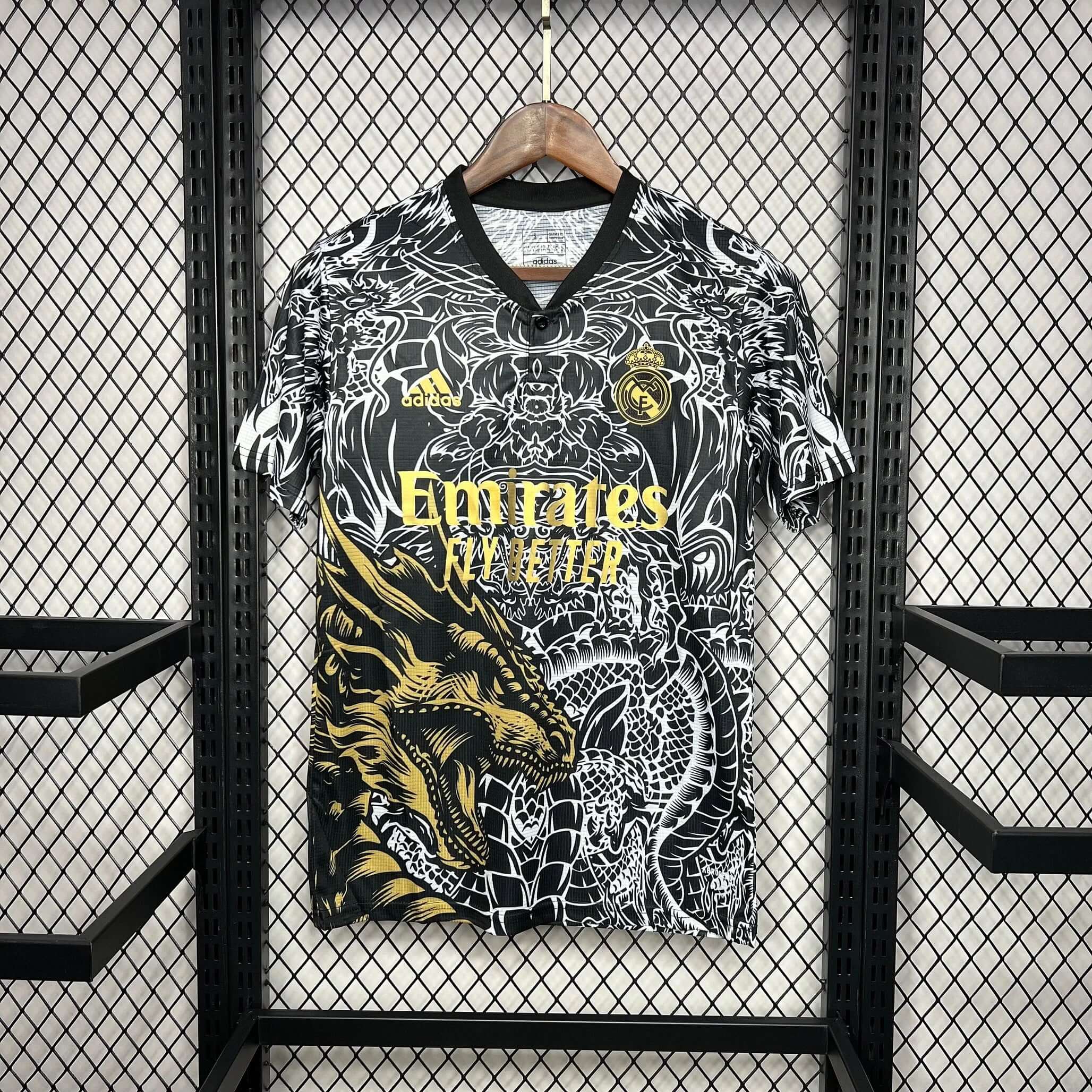 Maillot Real Madrid foot concept 2024 2025