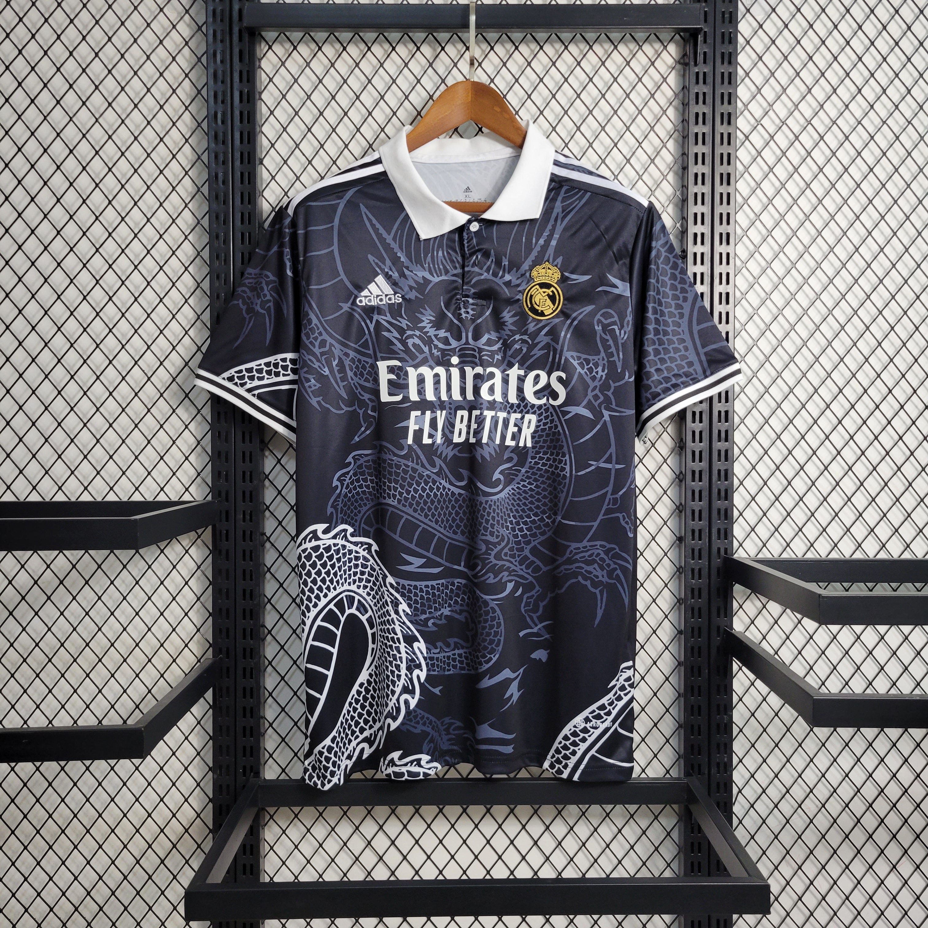 Real Madrid Dragon Noir Edition Spéciale 23/24