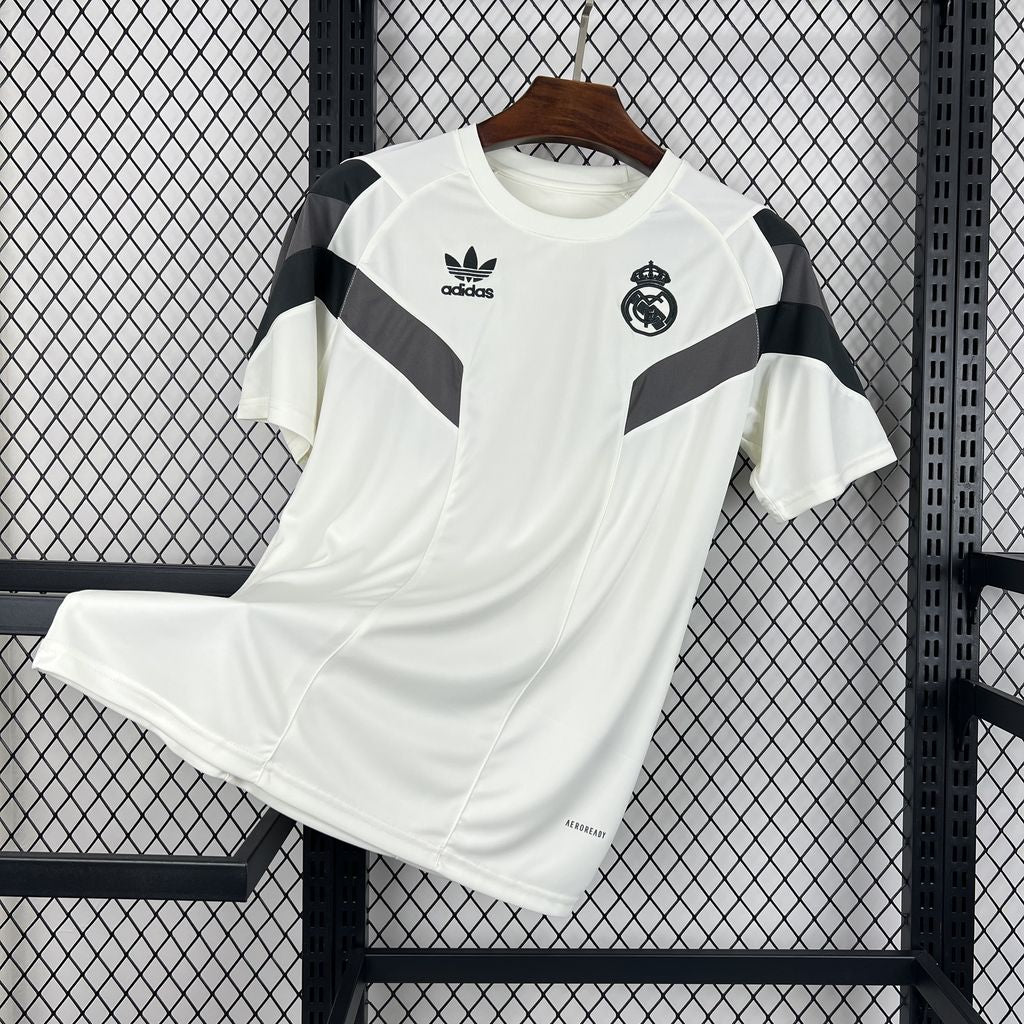 Real Madrid 2024/25 Edition spéciale Blanc