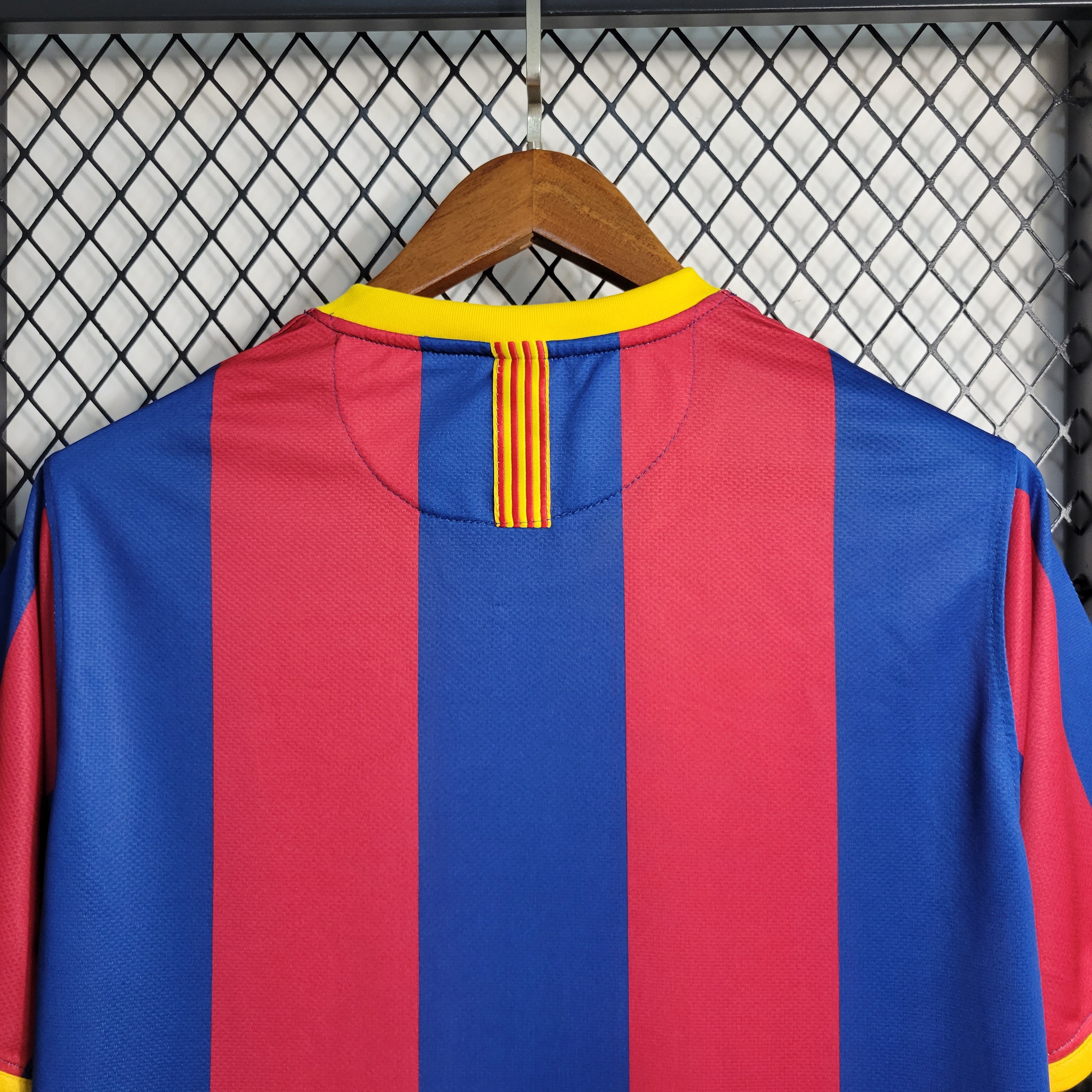 Barcelona Retro 10/11 domicile