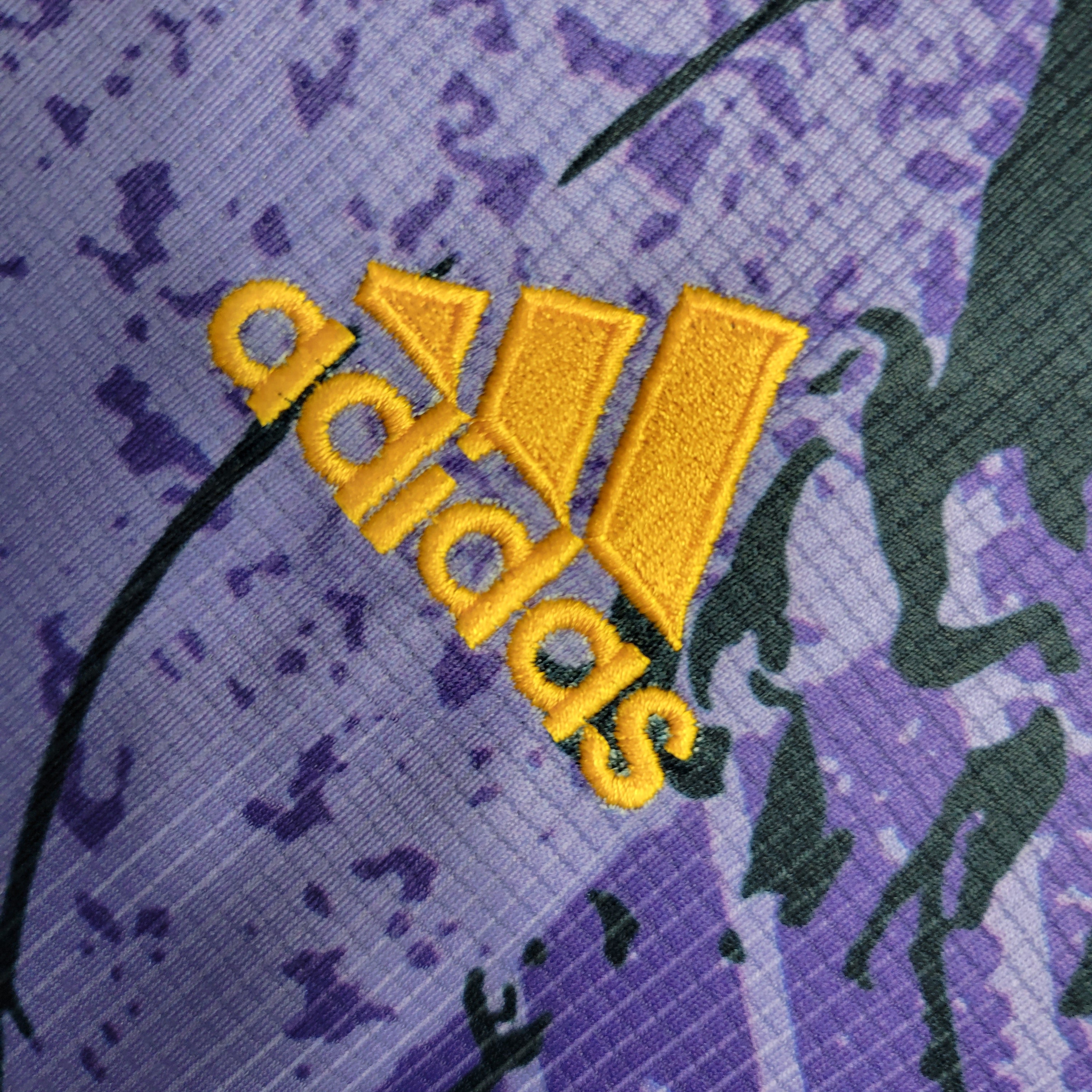 Real Madrid Edition Spéciale Violet 23/24