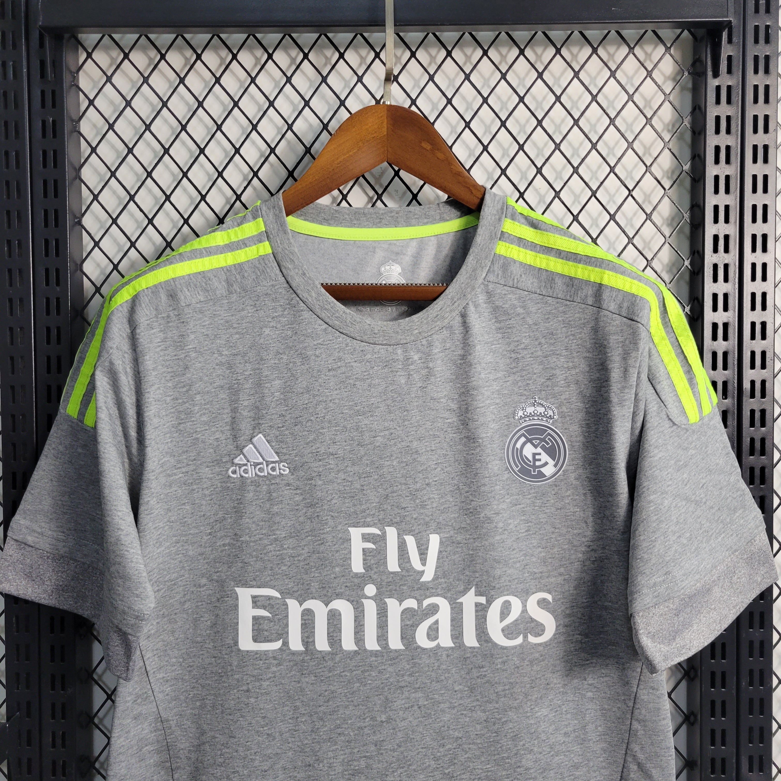 Real Madrid Exterieur Retro 15/16