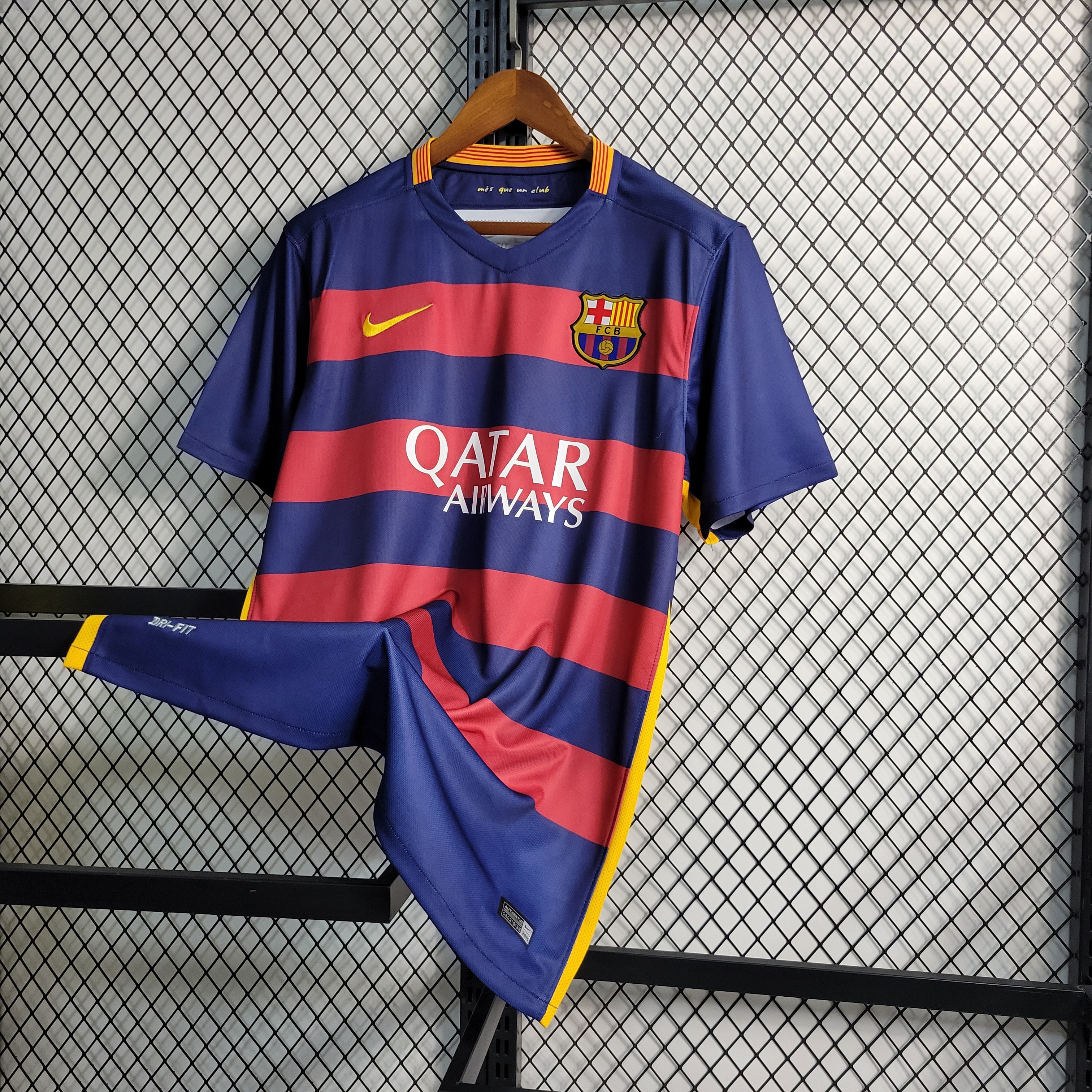 Barcelone Retro Domicile 15/16