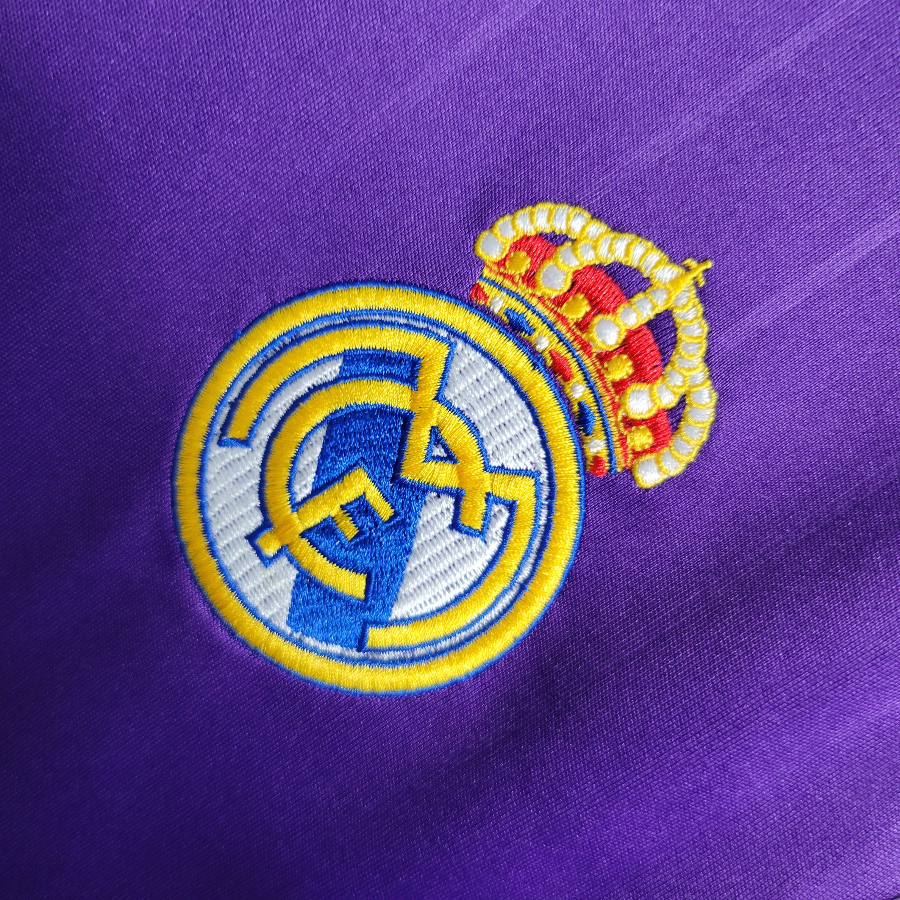 Retro 06 Real Madrid Violet