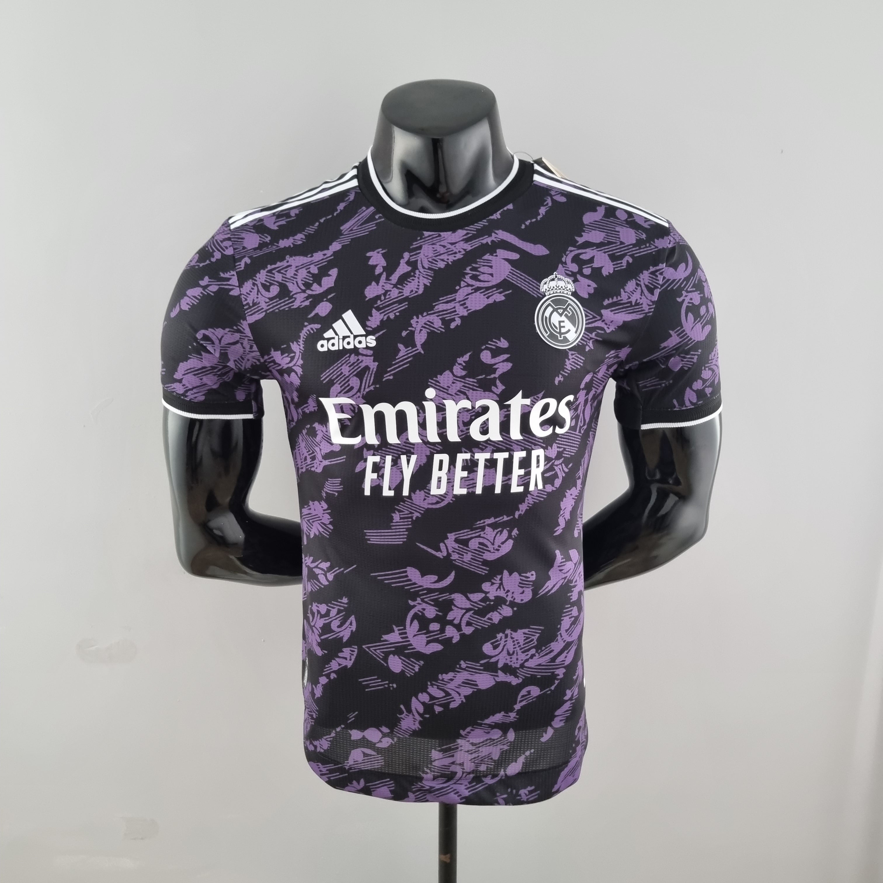 Real Madrid Classic Edition Version Joueur 22/23